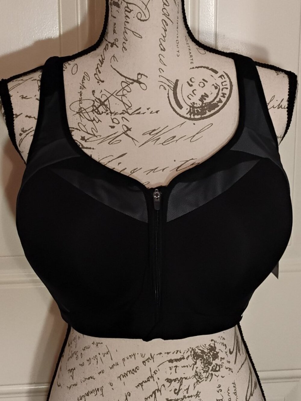 Champion Sport Bra Women Size 42DD Color Solid Black